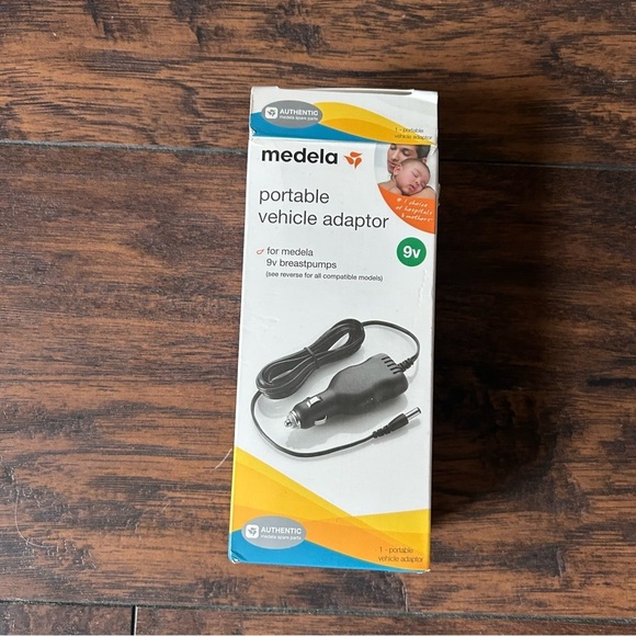 Medela Portable Vehicle Adaptor - Picture 1 of 3